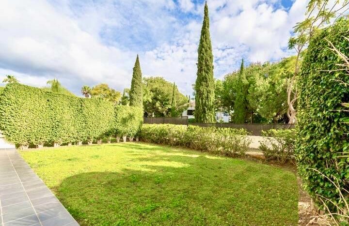 Fabulous terrace and garden space in a corner of paradise!