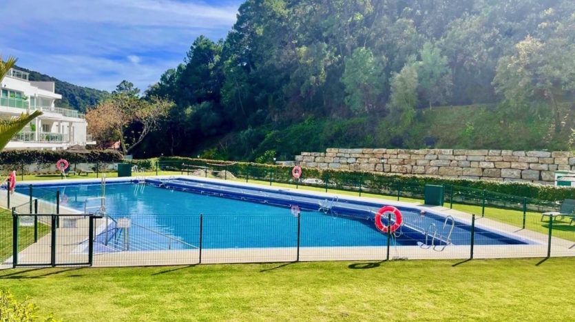 Renovated apartment within walking distance of Benahavís village!