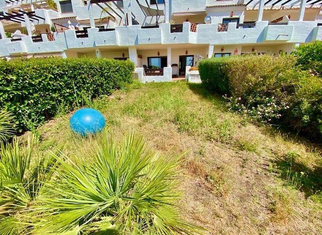Great garden apartment with sea and Gibraltar views!