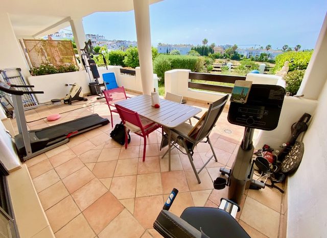 Great garden apartment with sea and Gibraltar views!
