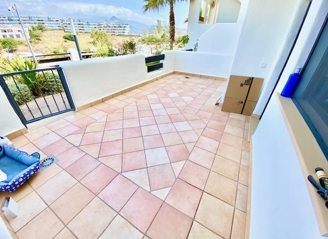 Great garden apartment with sea and Gibraltar views!