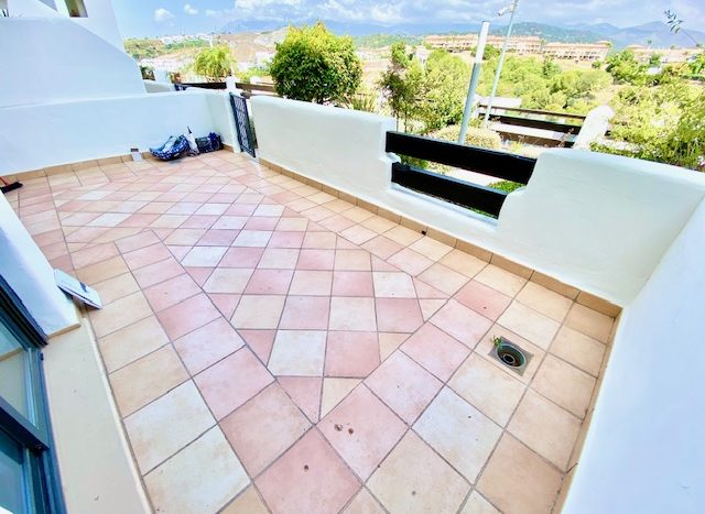 Great garden apartment with sea and Gibraltar views!