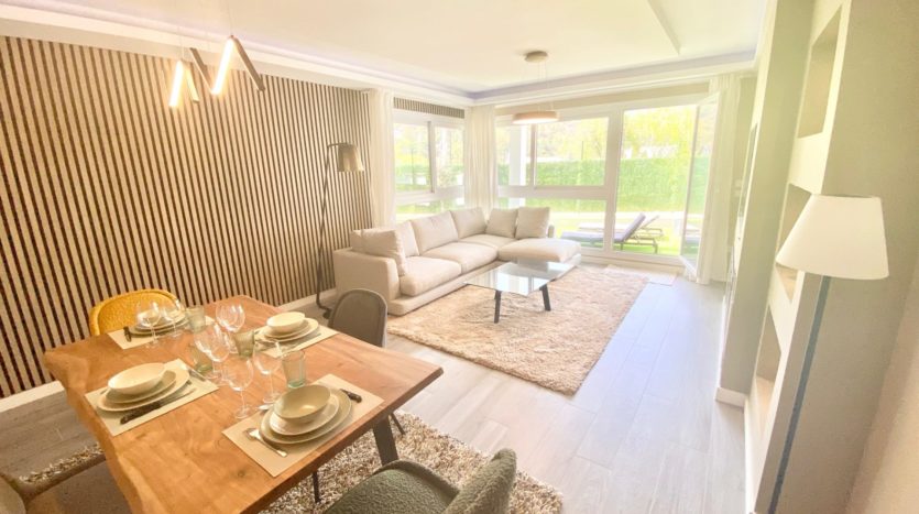 Renovated apartment within walking distance of Benahavís village!