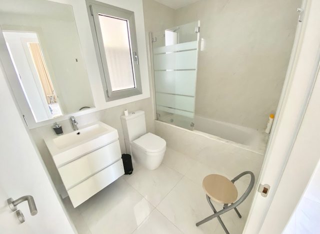 Immaculate unit in a superb location