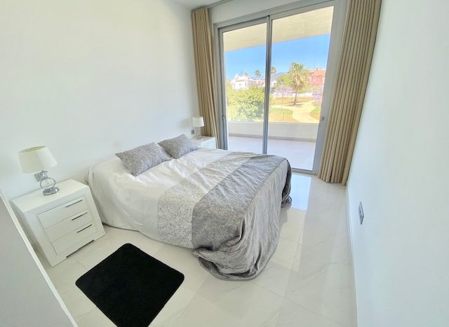Immaculate unit in a superb location