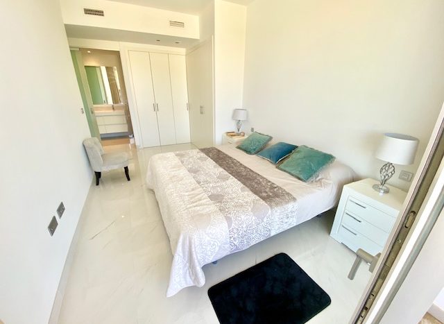 Immaculate unit in a superb location
