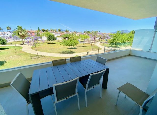 Immaculate unit in a superb location