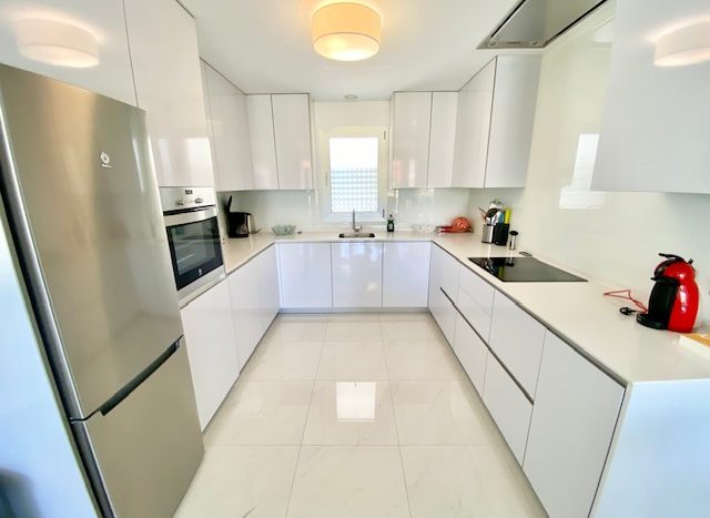 Immaculate unit in a superb location