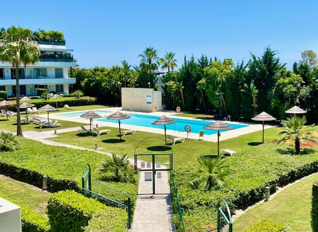 Immaculate unit in a superb location